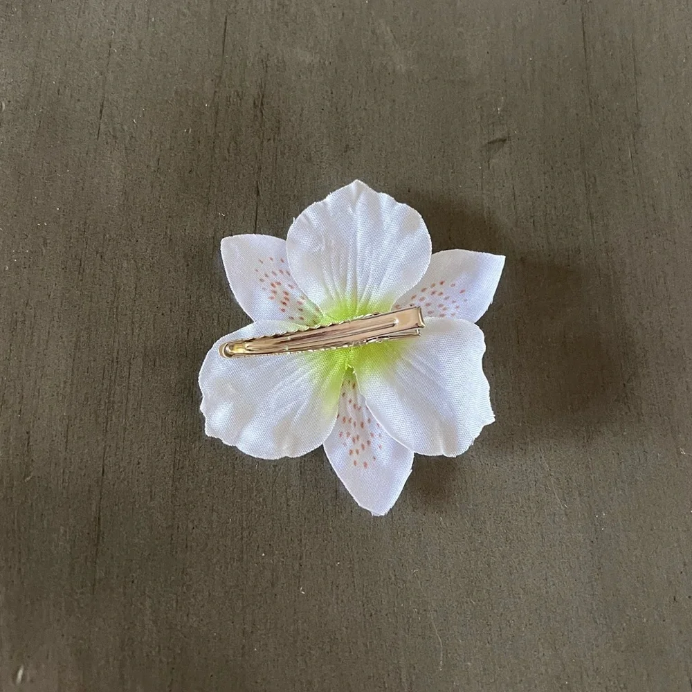 White Orchid Floral Aurora Borealis Rhinestone Alligator Hair Clip Summer Spring